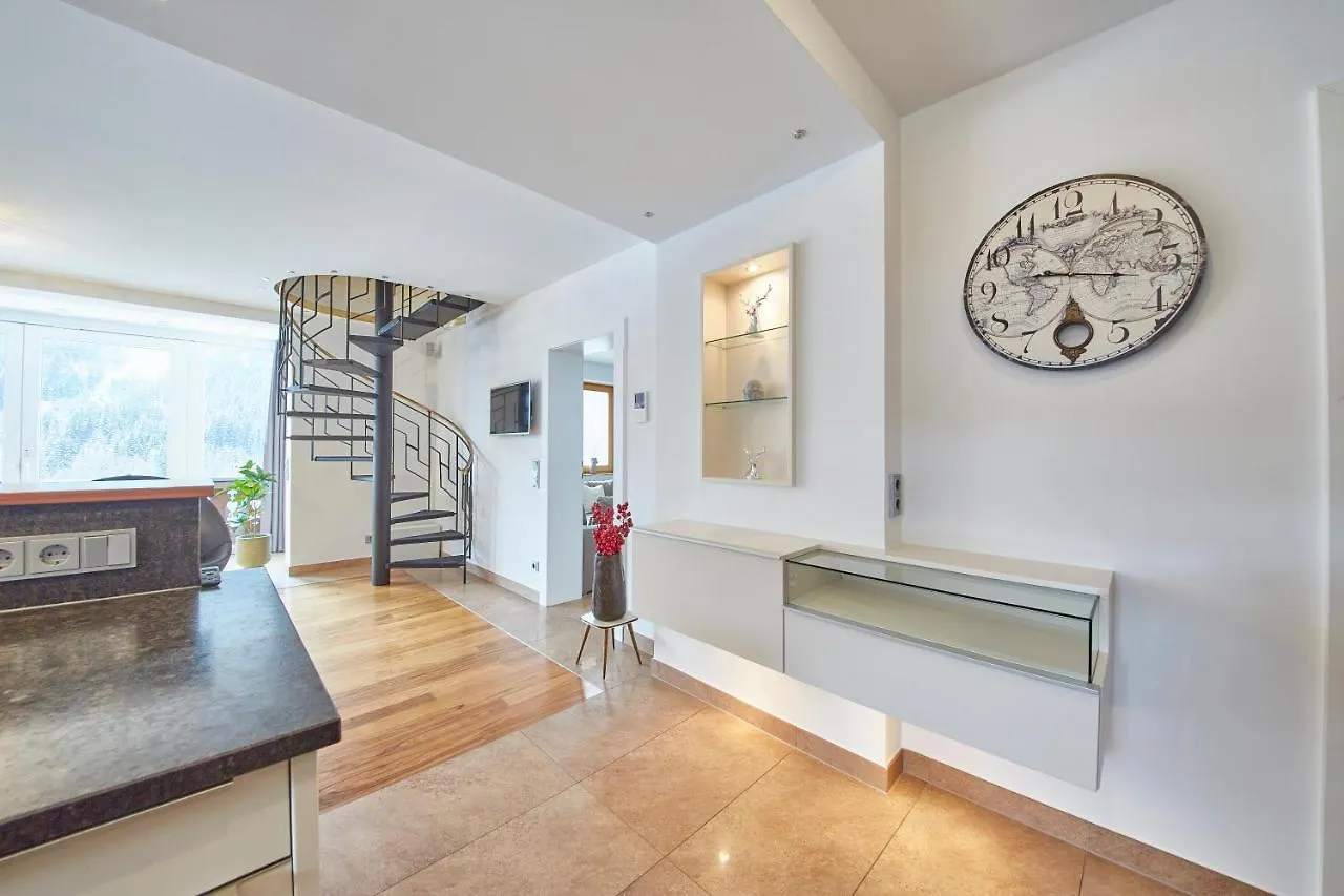 Apartament Marys Holiday Penthouse Saalbach-Hinterglemm