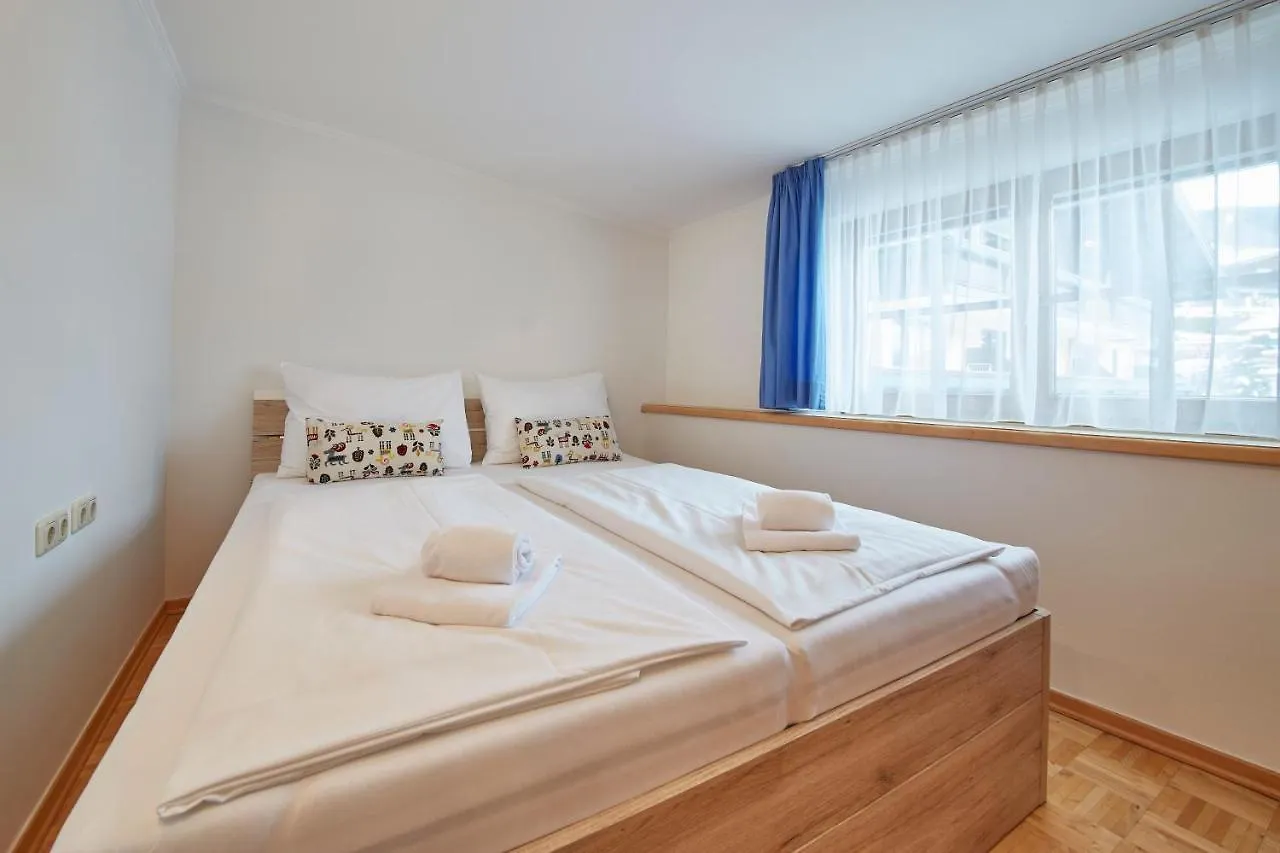 Apartament Marys Holiday Penthouse Saalbach-Hinterglemm